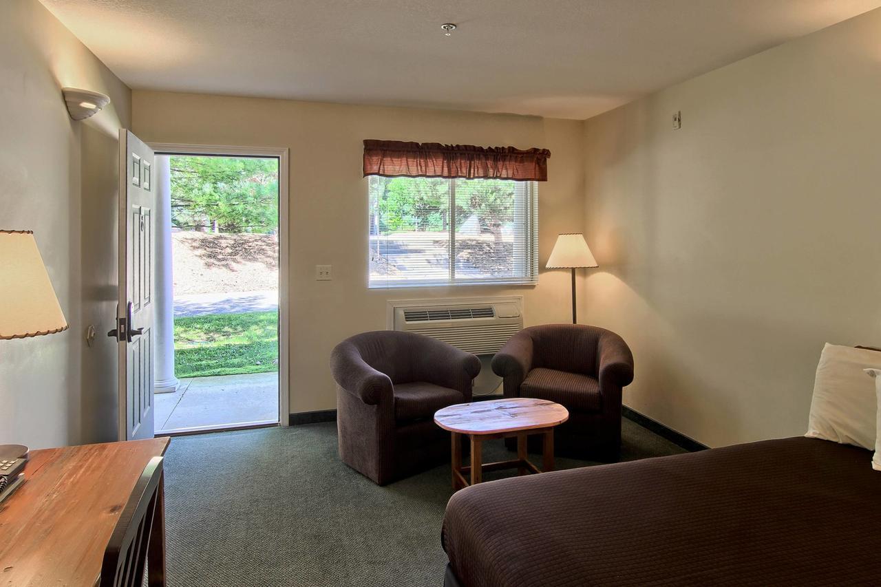 The Legend Cottage Inn Bellaire Εξωτερικό φωτογραφία